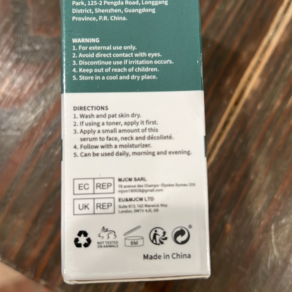 Lakibole 1 fl oz Niacinamide Serum with Hyaluronic Acid - Green and White. NIB! - Picture 5 of 9